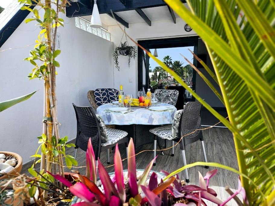 Apartamento Taisa Playa Roca Costa Teguise Ngoại thất bức ảnh