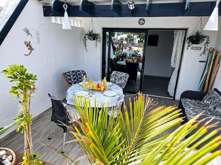 Apartamento Taisa Playa Roca Costa Teguise Ngoại thất bức ảnh